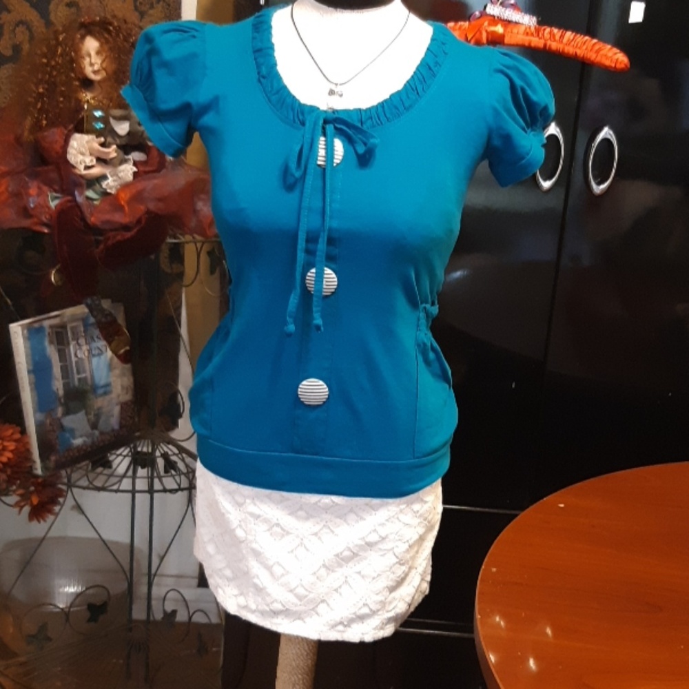 Womens shirt sz S/M Big Accent Buttons Puff sleeve B2 teal blues aqua